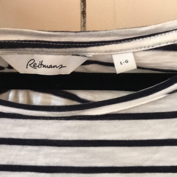 Reitmans stripped long sleeve. - Picture 2 of 2